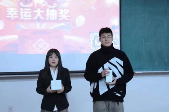 说明: 图片8 获奖同学