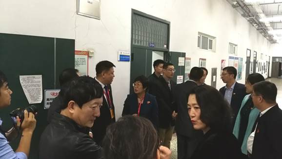 说明: C:\Users\Administrator\Desktop\70周年校庆\20200919测通学院庆祝学校建校70周年校友联谊座谈会及参观\赵蓝飞拍摄 (1).jpg